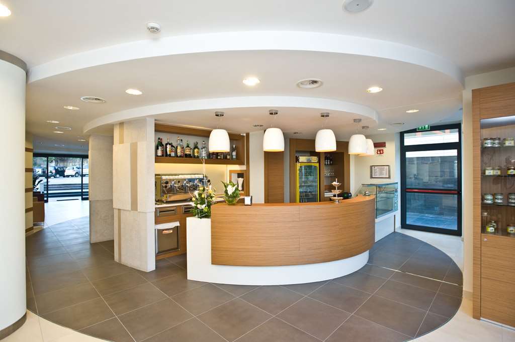 Hotel Vittoria San Giovanni Rotondo Restaurace fotografie