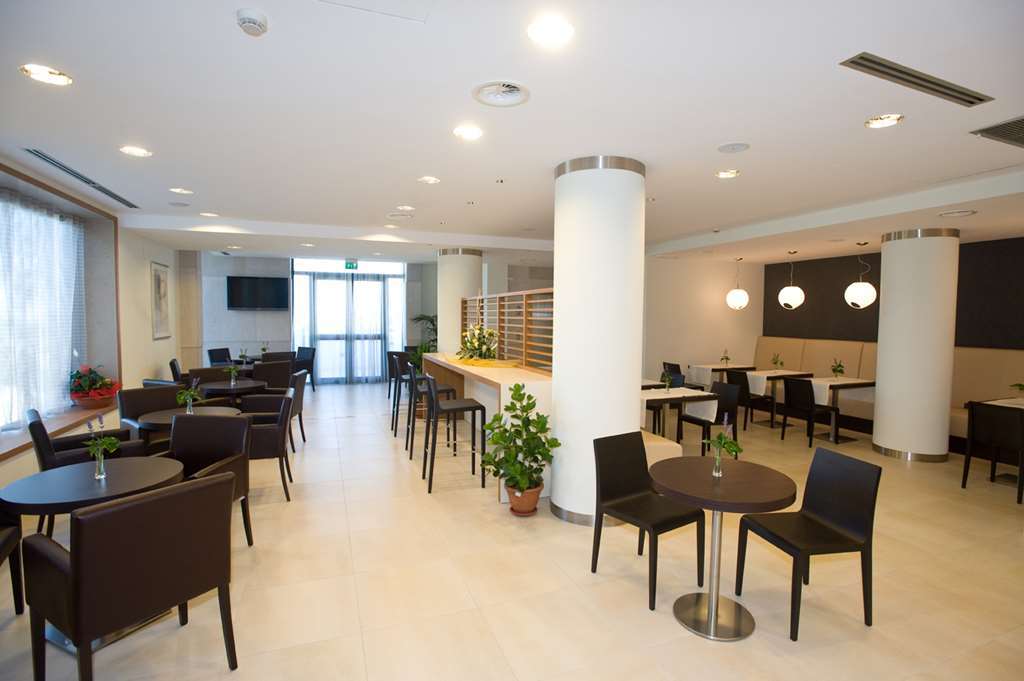 Hotel Vittoria San Giovanni Rotondo Restaurace fotografie