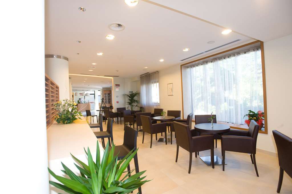 Hotel Vittoria San Giovanni Rotondo Restaurace fotografie